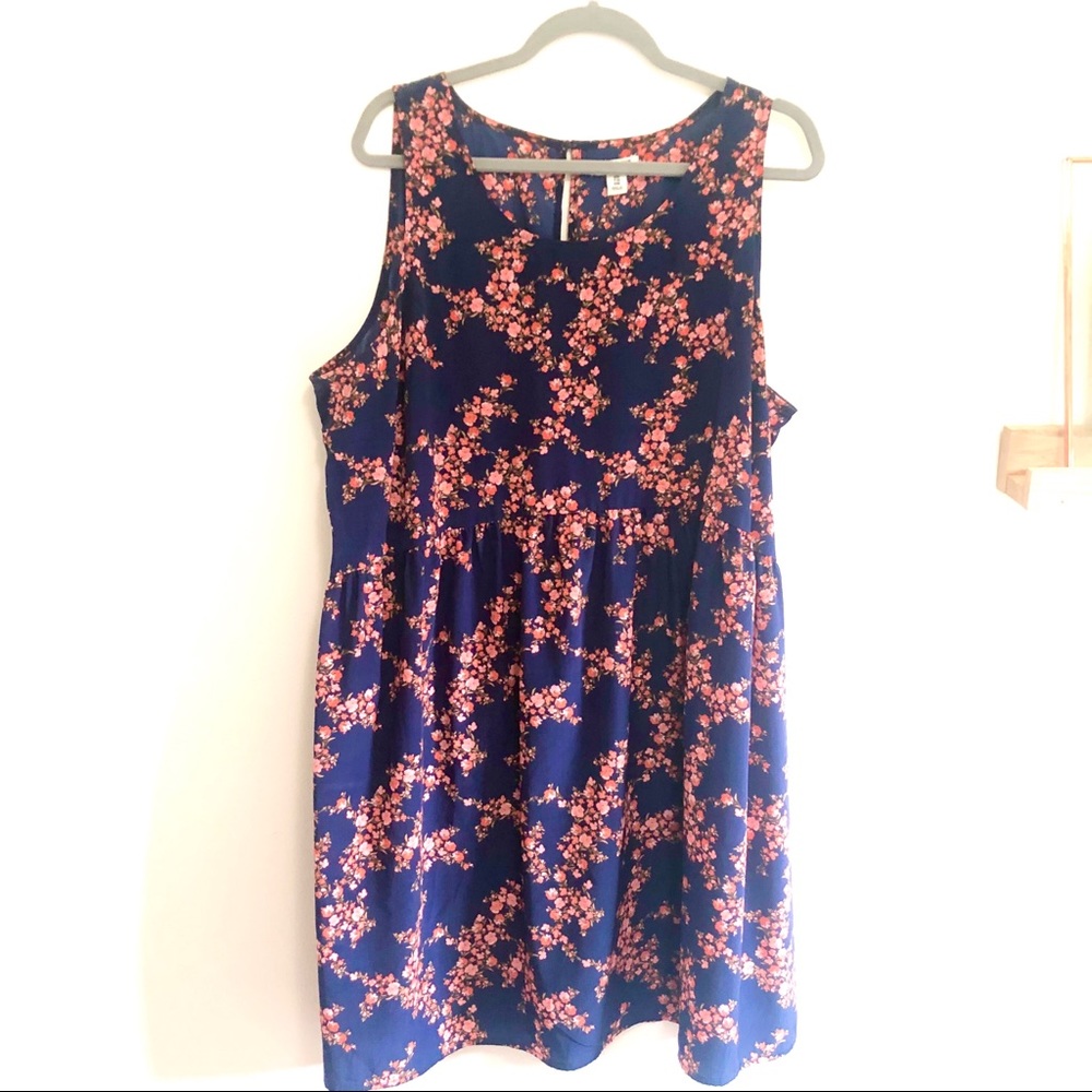 Old Navy brand Navy Blue and Coral Floral Dress